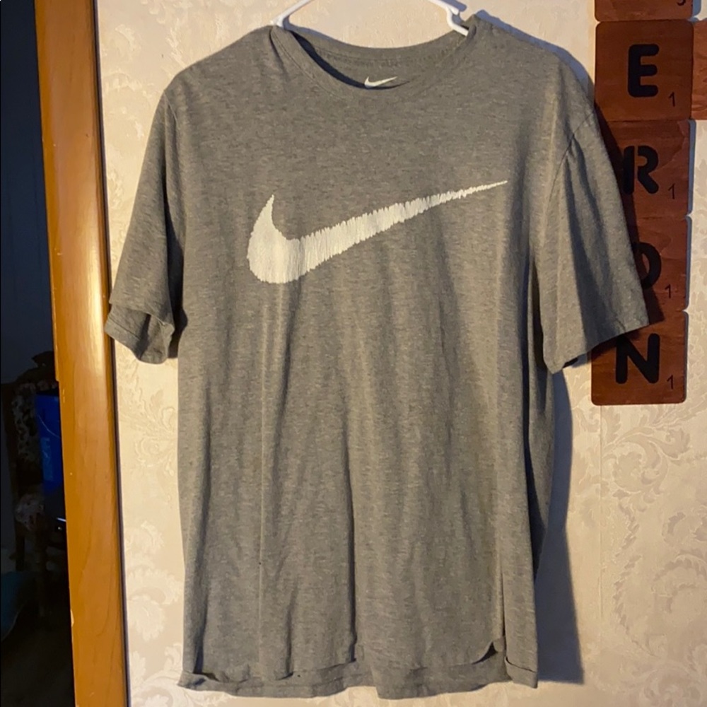 Men’s Nike Shirt